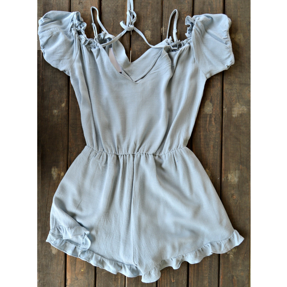 Elodie Cold Shoulder Woven Romper - Picture 4 of 6